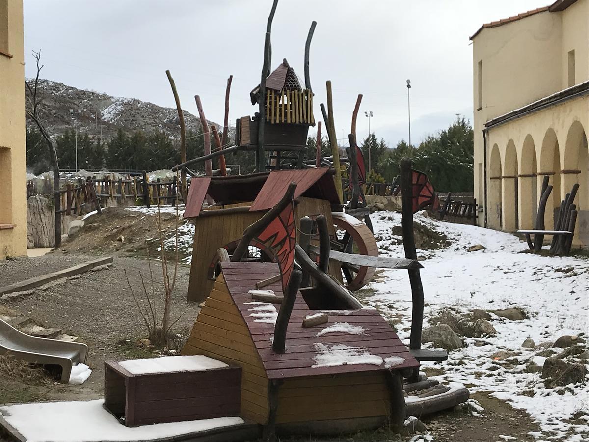 Albergue Pirenarium Sabiñánigo Buitenkant foto